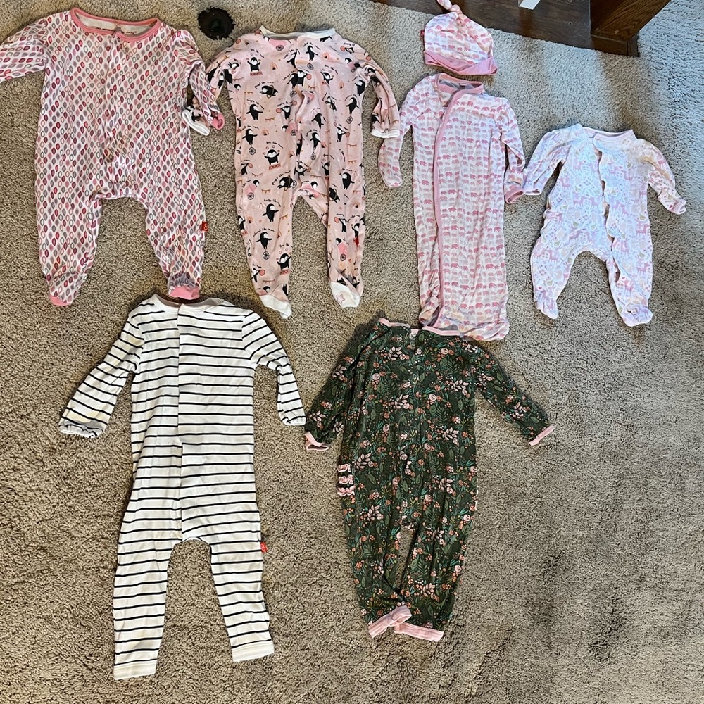 Magnetic me baby girl outfits!